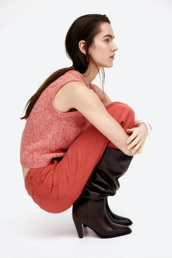 Textured Sleeveless Knit Top