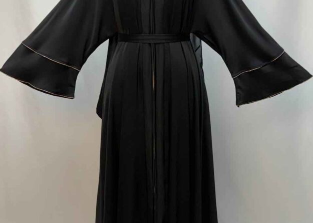 Nadira Classic Abaya · Structured Cut